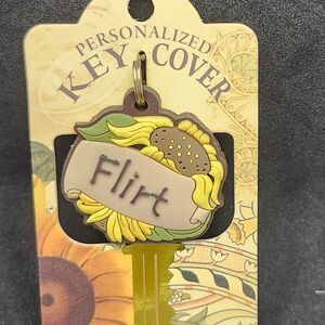 Flirt Personalized Key Cover with Leaf Design